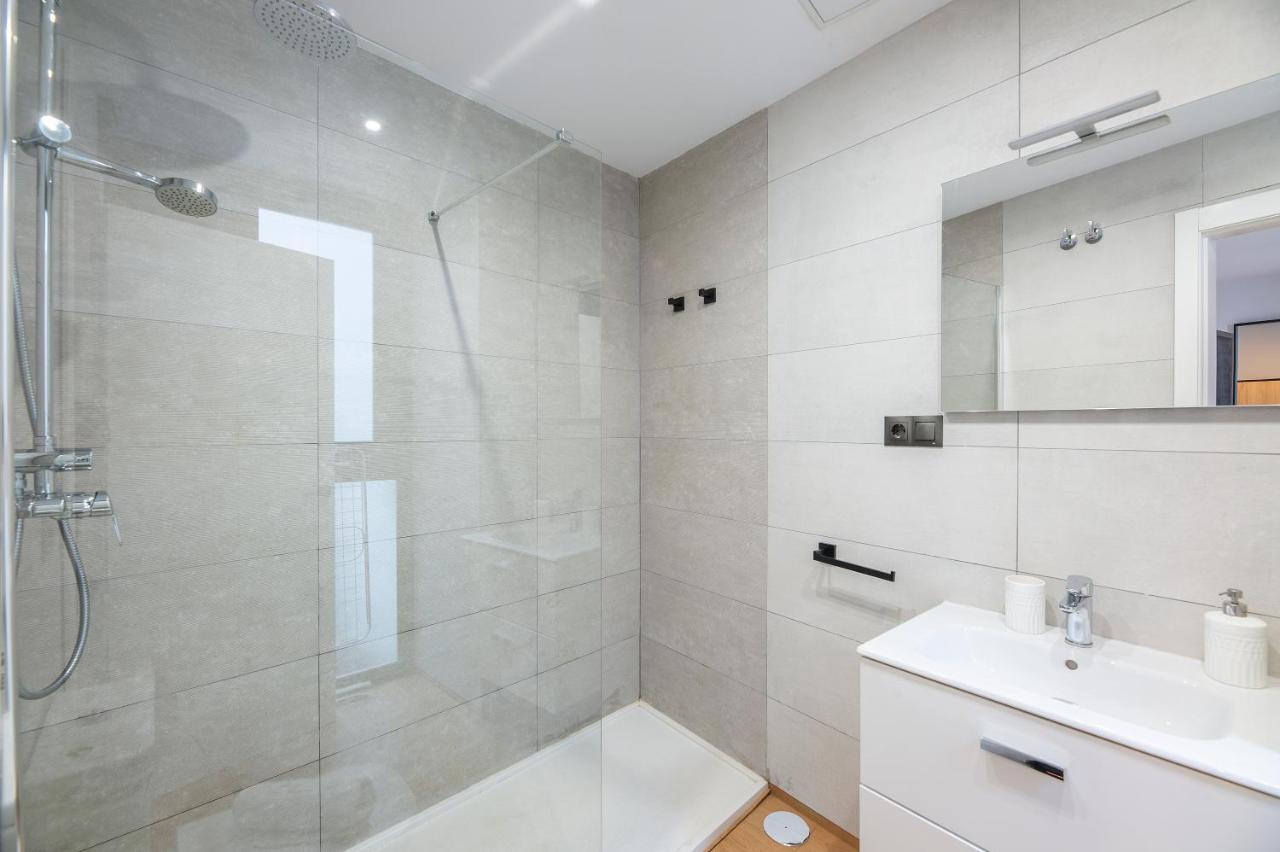New Apartment -Shared Pool & Solarium- 1B Malaga Exterior photo